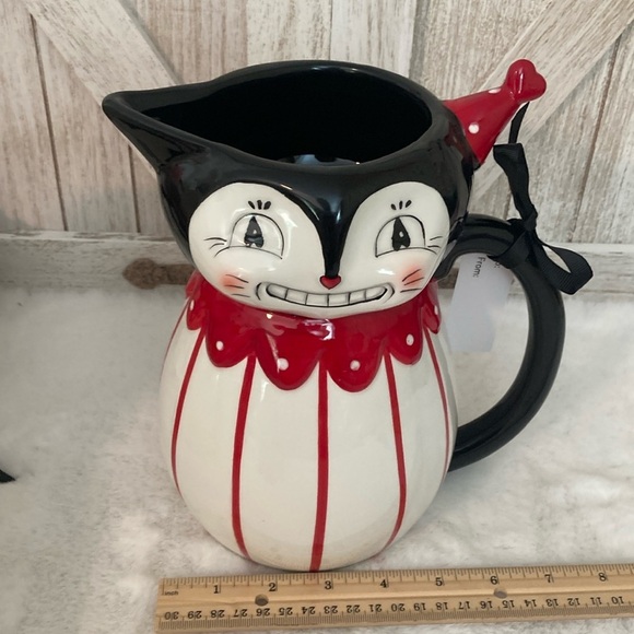 Johanna Parker Valentine’s Day Cat Pitcher - Picture 8 of 8